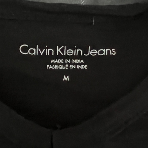 Calvin Klein Jeans Black T-Shirt - Picture 5 of 5
